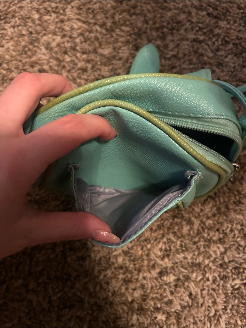 Polaroid/ Camera Mint Green Crossbody Mini Bag - Picture 3 of 4